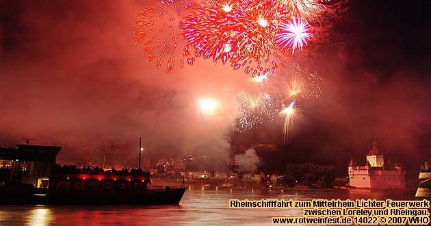 Mittelrhein-Lichter Feuerwerk, Rotweinfest Bacharach