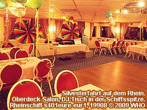 Rheinschiff s401eure-eur1: Silvesterfahrt Düsseldorf auf dem Rhein. Oberdeck-Salon, DJ-Tisch in der Schiffsspitze.