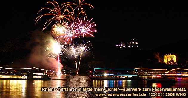 Rheinschifffahrt Mittelrhein-Lichter zum Federweißenfest-Feuerwerk