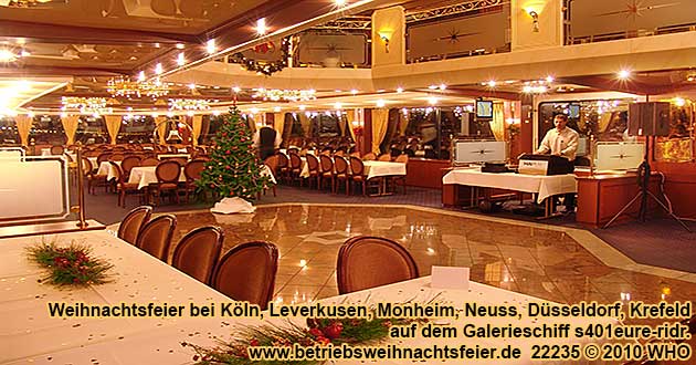 Galerieschiff s401eure-ridr, Weihnachtsfeier auf dem Hauptdeck.
